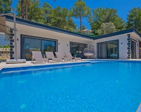 Kaş İslamlar'da Yeşilliklerde İçerisinde, Özel Havuzlu, Jakuzili Villa - 3