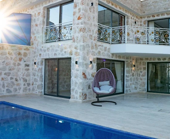 Kaş İslamlar'da Çekirdek Ailelere Uygun, Özel Havuzlu, İkiz Villa - 1