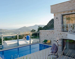 Kaş İslamlar'da Çekirdek Ailelere Uygun, Özel Havuzlu, İkiz Villa - 3