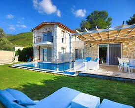 Kaş Üzümlü'de Geniş Ailelere Uygun, Özel Havuzlu, Konforlu Villa - 3