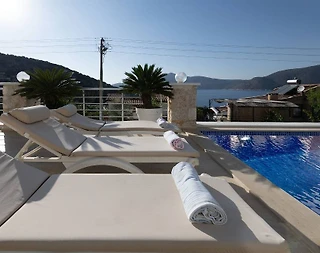 Kaş Kalkan'da Göz Alıcı Deniz Manzaralı, Özel Havuzlu, 3+1 Villa - 4