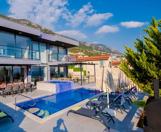 Kaş Kalkan'da Aile Gruplarına Uygun, Özel Havuzlu, Lüks Villa - 1