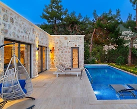 Kaş İslamlar'da Çekirdek Ailelere Uygun, Özel Havuzlu, 4 Kişilik Villa - 2