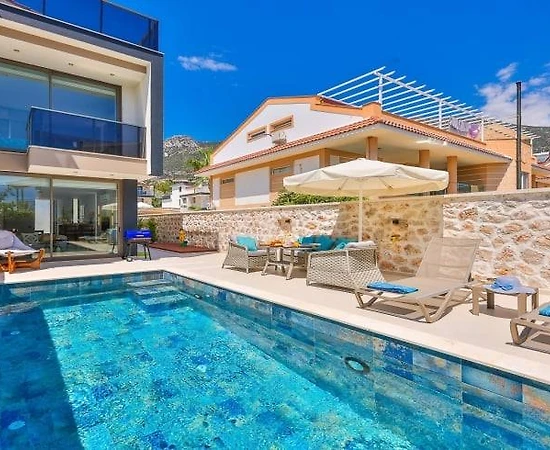 Kaş Kalkan'da Balayı Çiftlerine Uygun, Özel Havuzlu, Kiralık Villa - 1