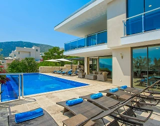 Kaş Kalkan'da Benzersiz Deniz Manzaralı, Özel Havuzlu, Geniş Villa - 1