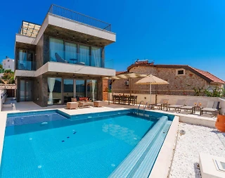 Kaş Kalkan'da Enfes Deniz Manzaralı, Özel Havuzlu, İkiz Villa - 2