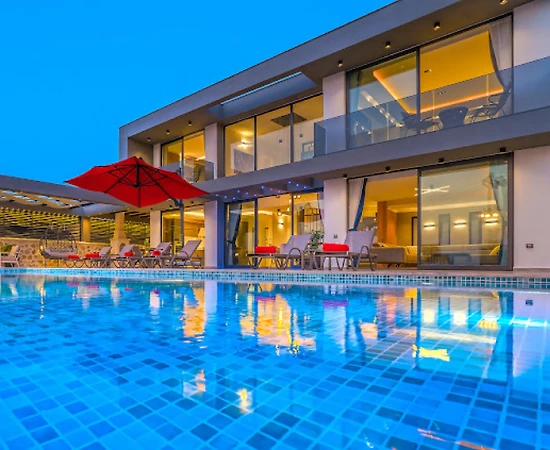 Kaş Kalkan'da Deniz Manzaralı, Özel Havuzlu, Jakuzili Villa - 1