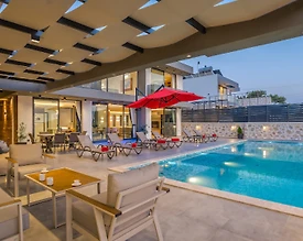 Kaş Kalkan'da Deniz Manzaralı, Özel Havuzlu, Jakuzili Villa - 2