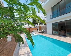 Kaş Kalkan'da Enfes Deniz Manzaralı, Özel Havuzlu, Merkezi Villa - 2