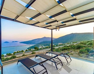 Kaş Kalkan'da Deniz Manzaralı, Modern Tasarımlı, Konforlu Villa - 2