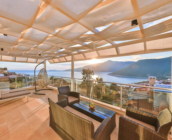 Kaş Kalkan'da Deniz Manzaralı, Özel Havuzlu, 3+1 Villa - 1