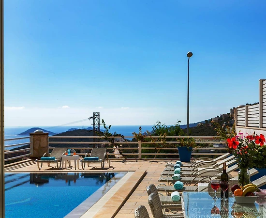 Kaş Kalkan'da Deniz Manzaralı, Özel Havuzlu, 8 Kişilik Villa - 1