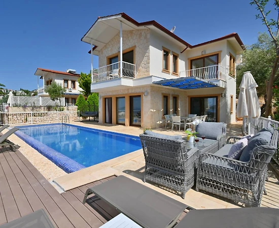 Kaş Kalkan'da Deniz Manzaralı, Özel Havuzlu, Ailelere Uygun Villa - 1