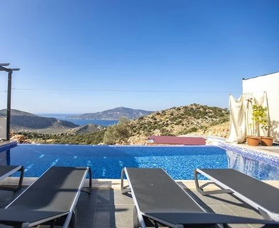 Kaş Kalkan'da Deniz Manzaralı, Özel Havuzlu, Jakuzili Villa - 1