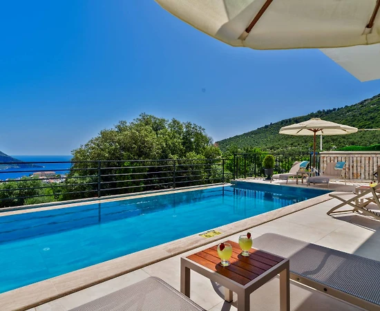 Kaş Kalkan'da Deniz Manzaralı, Özel Havuzlu, Jakuzili Villa - 1