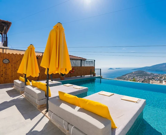 Kaş Kalkan'da Deniz Manzaralı, Özel Havuzlu, Jakuzili Villa - 1