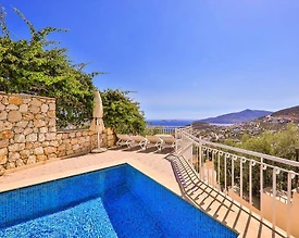 Kaş Kalkan'da Deniz Manzaralı, Özel Havuzlu, Kiralık Merkezi Villa - 3