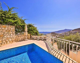 Kaş Kalkan'da Deniz Manzaralı, Özel Havuzlu, Kiralık Merkezi Villa - 3