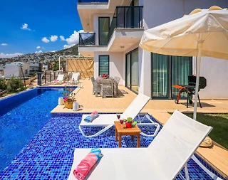 Kaş Kalkan'da Merkezi Konumda, Özel Havuzlu, Kiralık Villa - 2