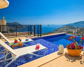 Kaş Kalkan'da Merkezi Konumda, Özel Havuzlu, Kiralık Villa - 3