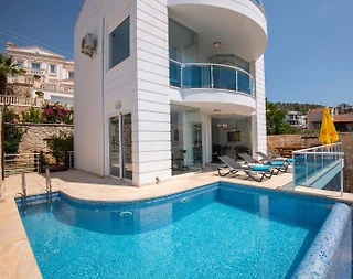 Kaş Kalkan'da Deniz Manzaralı, Özel Havuzlu, Konforlu Villa - 1