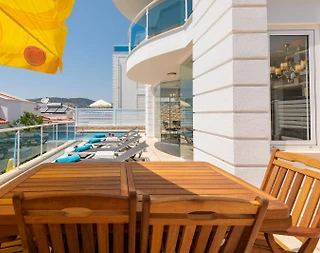 Kaş Kalkan'da Deniz Manzaralı, Özel Havuzlu, Konforlu Villa - 3