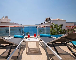 Kaş Kalkan'da Deniz Manzaralı, Özel Havuzlu, Konforlu Villa - 4