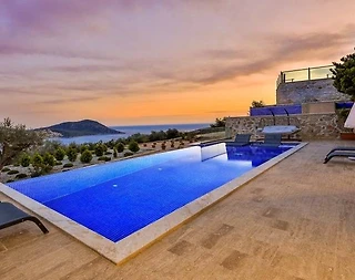 Kaş Kalkan'da Masalsı Deniz Manzaralı, Özel Havuzlu, Lüks Villa - 2