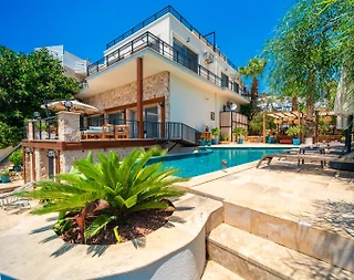 Kaş Kalkan'da Deniz Manzaralı, Özel Havuzlu, Merkezi Villa - 1