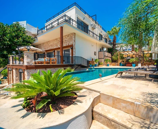 Kaş Kalkan'da Deniz Manzaralı, Özel Havuzlu, Merkezi Villa - 1