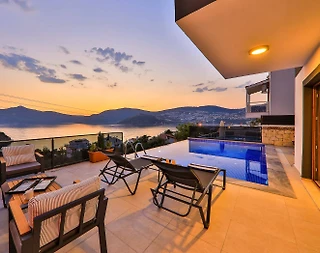 Kaş Kalkan'da Deniz Manzaralı, Sonsuzluk Havuzlu, Lüks Villa - 3