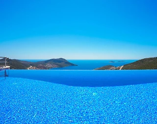 Kaş İslamlar'da Deniz Manzaralı, Sonsuzluk Havuzlu, Nezih Villa - 3