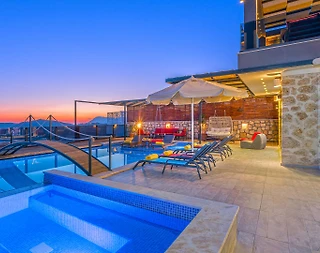 Kaş Bezirgan'da Deniz ve Doğa Manzaralı, Özel Havuzlu, Jakuzili Villa - 5