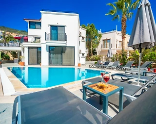 Kaş Kalkan'da Deniz ve Doğa Manzaralı, Özel Havuzlu, 4+1 Villa - 2