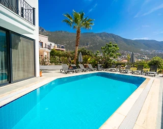 Kaş Kalkan'da Deniz ve Doğa Manzaralı, Özel Havuzlu, 4+1 Villa - 4