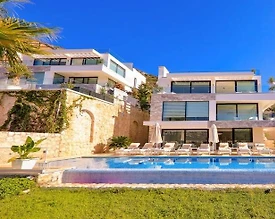 Kaş Kalkan'da Denize Sıfır Konumda, Özel Havuzlu, Görkemli Villa - 2