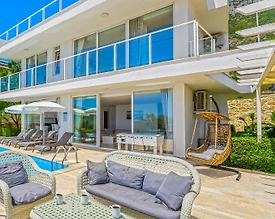 Kaş Kalkan'da Denize Yakın, Kalabalık Aileler İçin Uygun, Şık Villa - 2