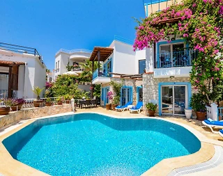 Kaş Kalkan'da Denize Yakın, Özel Havuzlu, 4+1 Konforlu Villa - 2