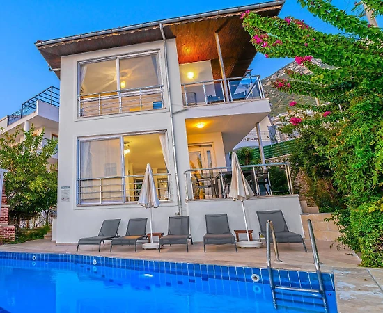 Kaş Kalkan'da Denize Yakın, Özel Havuzlu, Deniz Manzaralı Villa - 1