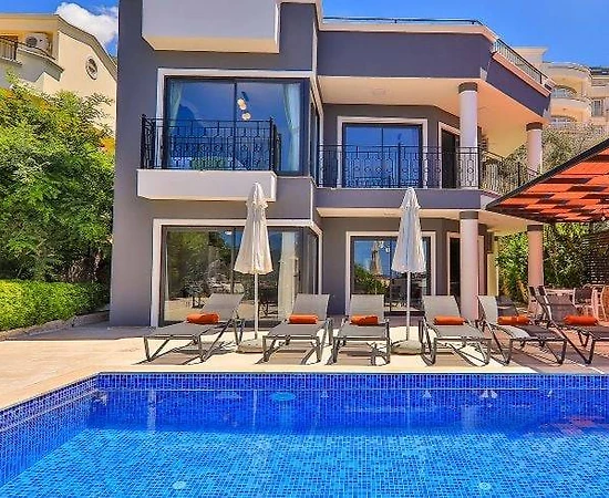 Kaş Kalkan'da Denize Yakın, Özel Havuzlu, Ferah Villa - 1