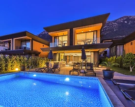 Kaş Kalkan'da Denize Yakın, Özel Havuzlu, Merkezi Villa - 2