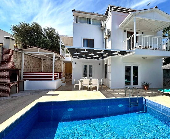 Kaş Kalkan'da Denize Yakın, Özel Havuzlu, Merkezi Villa - 1