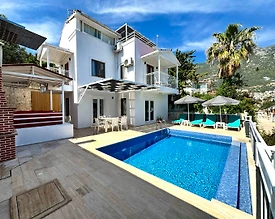 Kaş Kalkan'da Denize Yakın, Özel Havuzlu, Merkezi Villa - 2