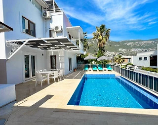 Kaş Kalkan'da Denize Yakın, Özel Havuzlu, Merkezi Villa - 3