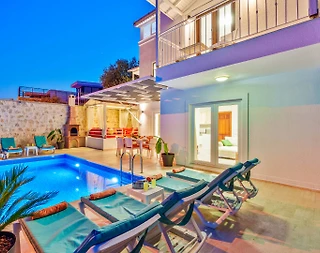 Kaş Kalkan'da Denize Yakın, Özel Havuzlu, Merkezi Villa - 2