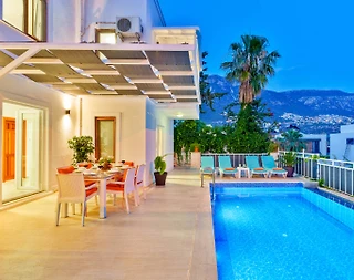 Kaş Kalkan'da Denize Yakın, Özel Havuzlu, Merkezi Villa - 3