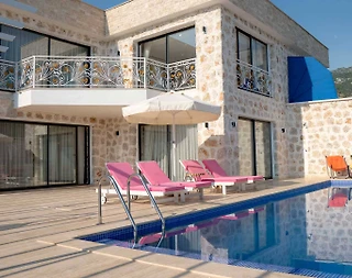 Kaş İslamlar'da Doğa İle İç İçe, Özel Havuzlu, Otantik Villa - 1