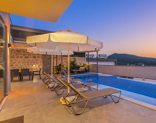 Kaş Kalkan'da Doğa İle İç İçe, Özel Havuzlu, Kiralık Villa - 5