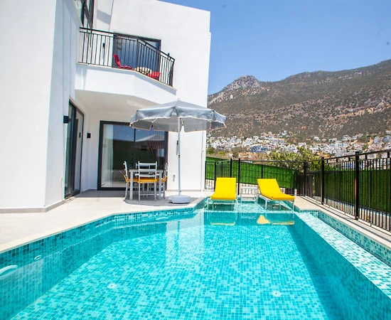 Kaş Kalkan'da Doğa Manzaralı, Özel Havuzlu, Kiralık Villa - 1