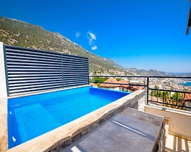Kaş Kalkan'da Doğa Manzaralı, Özel Havuzlu, Konforlu Suit - 3
